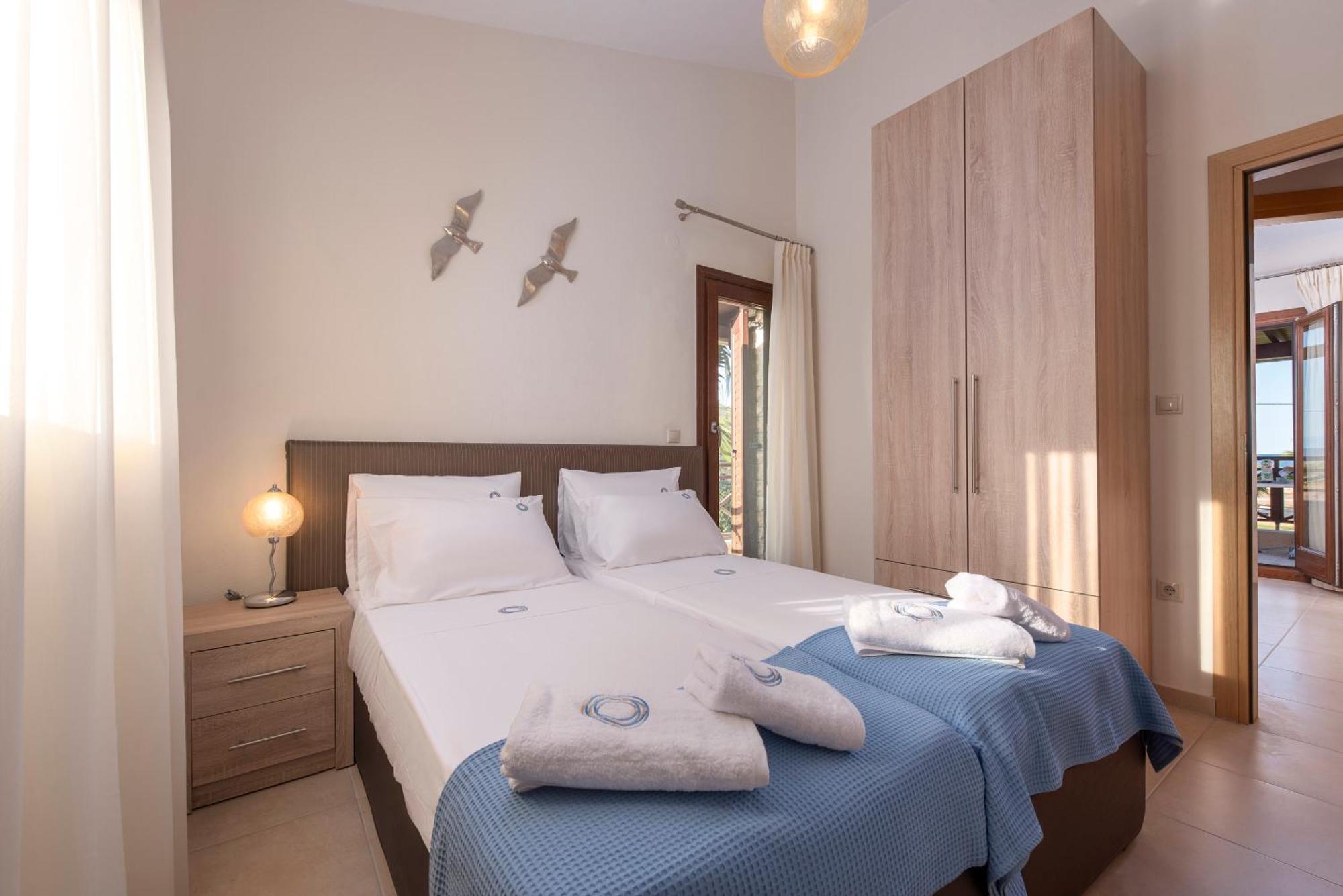 Terra D'Oro Villas イエリソス 部屋 写真